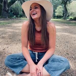 Meet your Posher, Annagrace